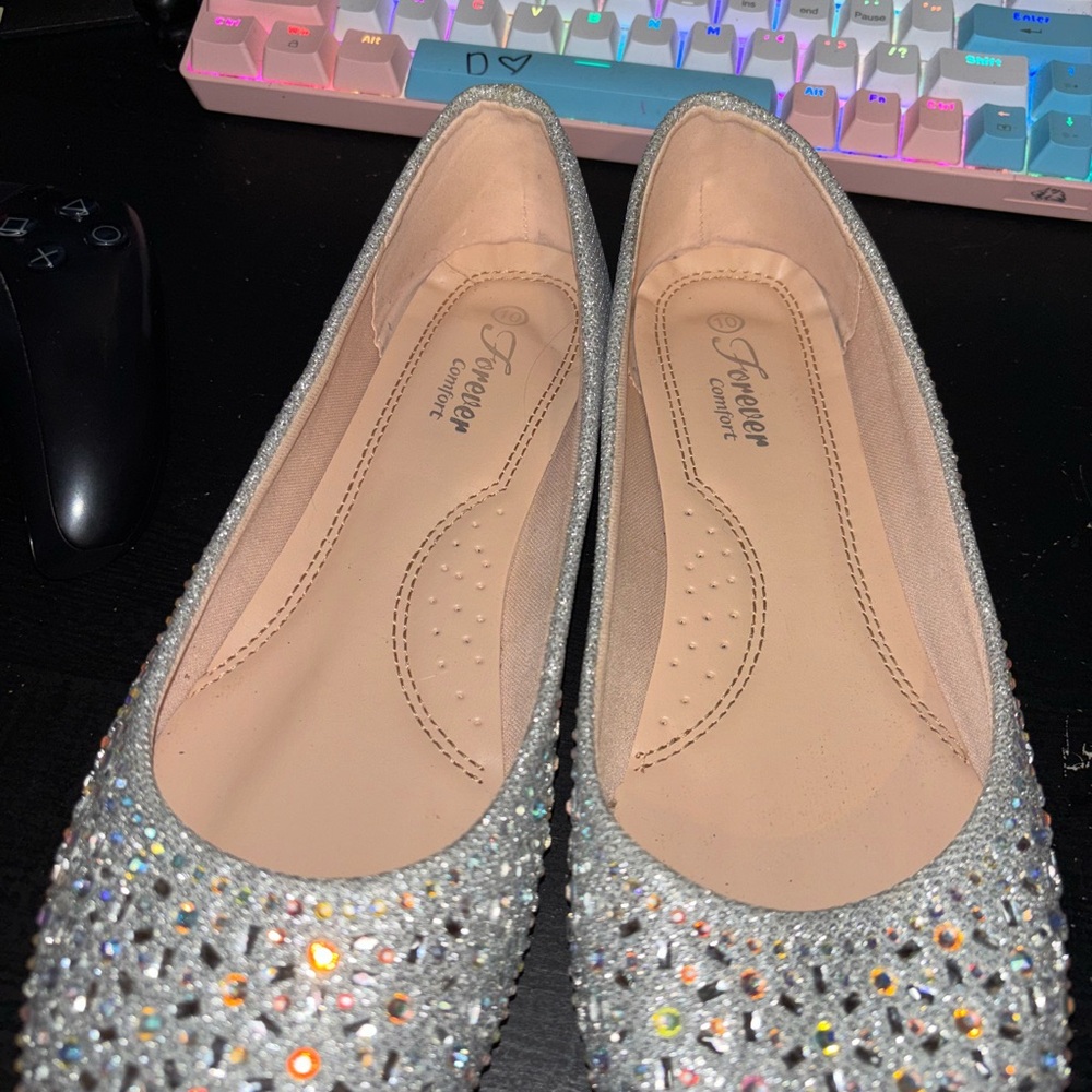 Forever 21 Silver Rhinestone Flats